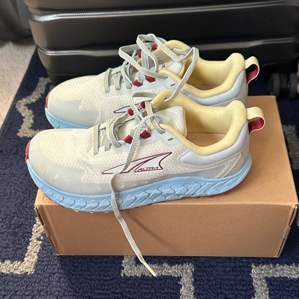 Altra Cream and Light Blue Running Shoes